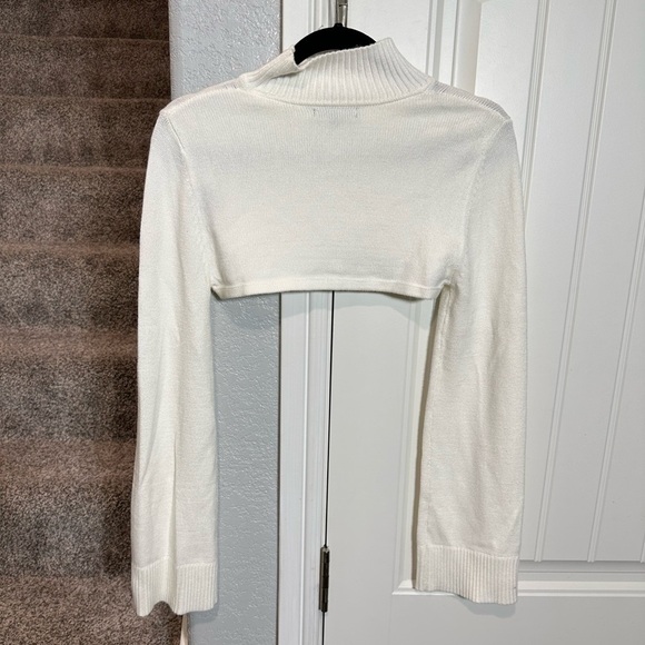 H:ours Calico Wool Cropped Sweater - Picture 3 of 8